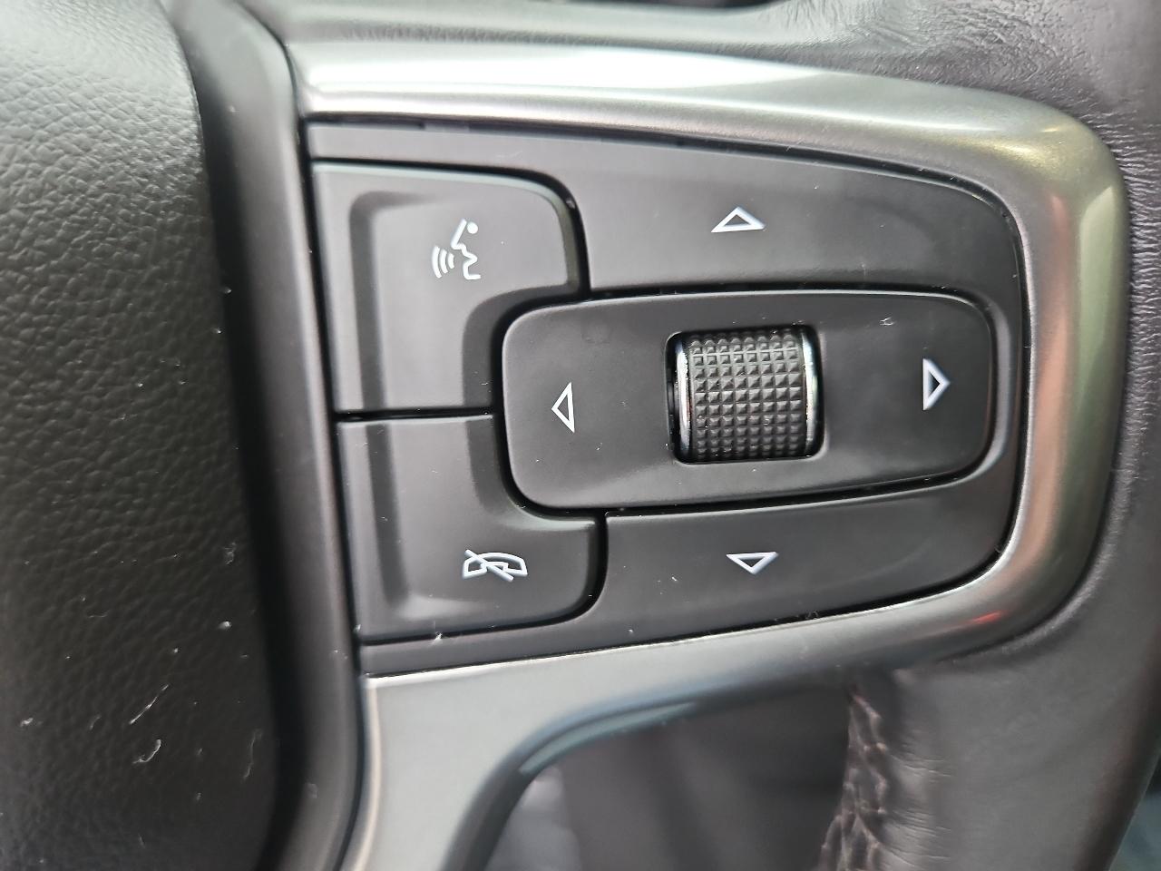 Chevrolet Silverado 1500 LTD 4WD Crew Cab 147" RST 2022