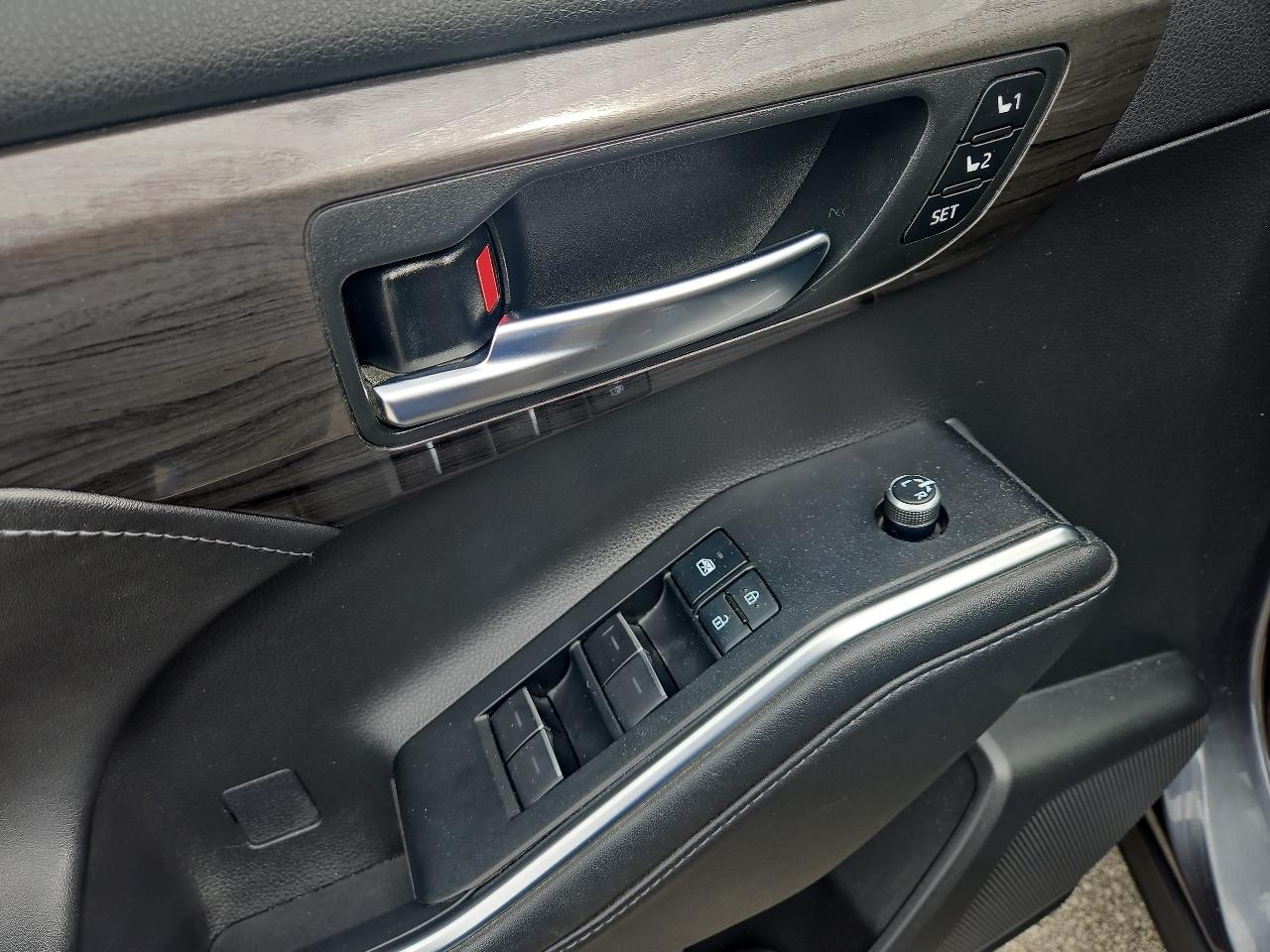 Toyota Highlander Platinum AWD (Natl) 2020