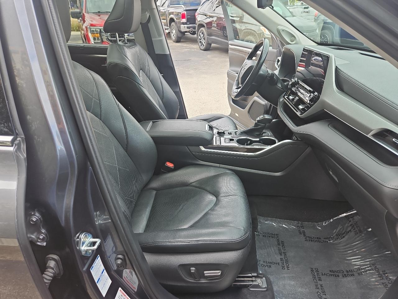 Toyota Highlander Platinum AWD (Natl) 2020