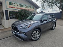 2020 Toyota Highlander 