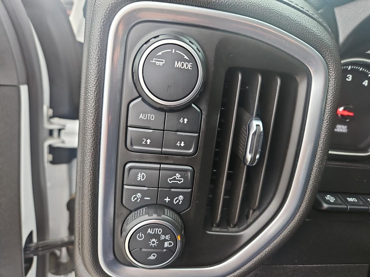 2020 Chevrolet Silverado 2500HD LTZ - Photo 23