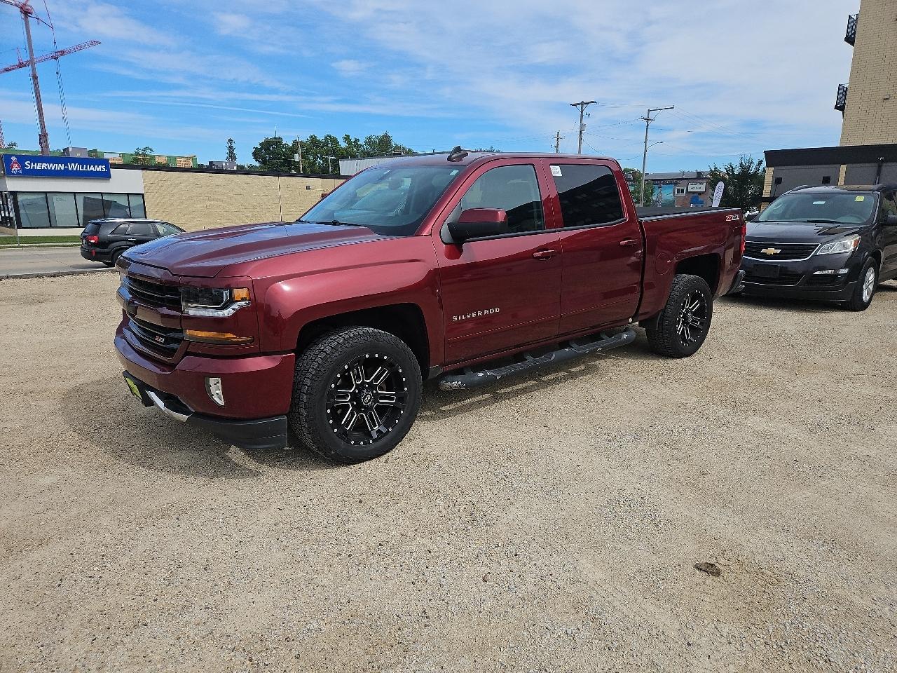 2017 Chevrolet Silverado 1500 4WD Crew Cab 143.5" LT w/2LT