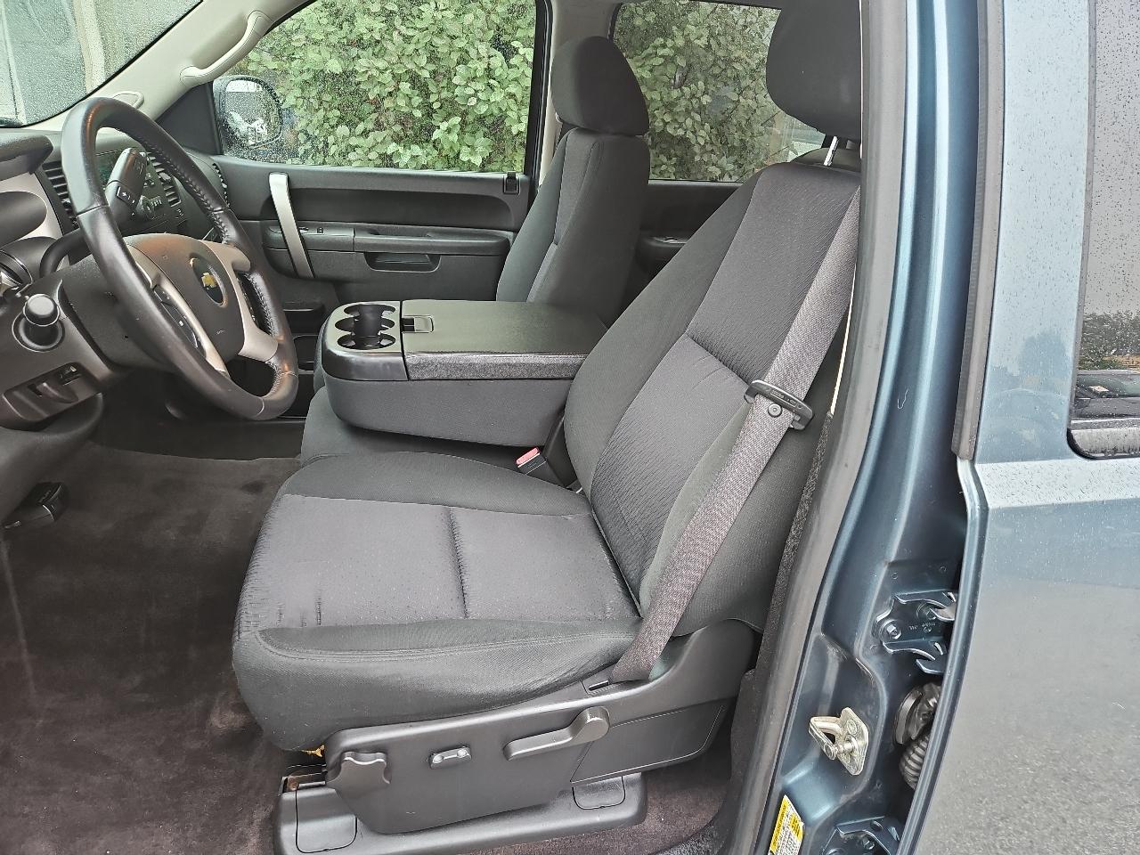 Chevrolet Silverado 1500 4WD Crew Cab 143.5" LT 2012
