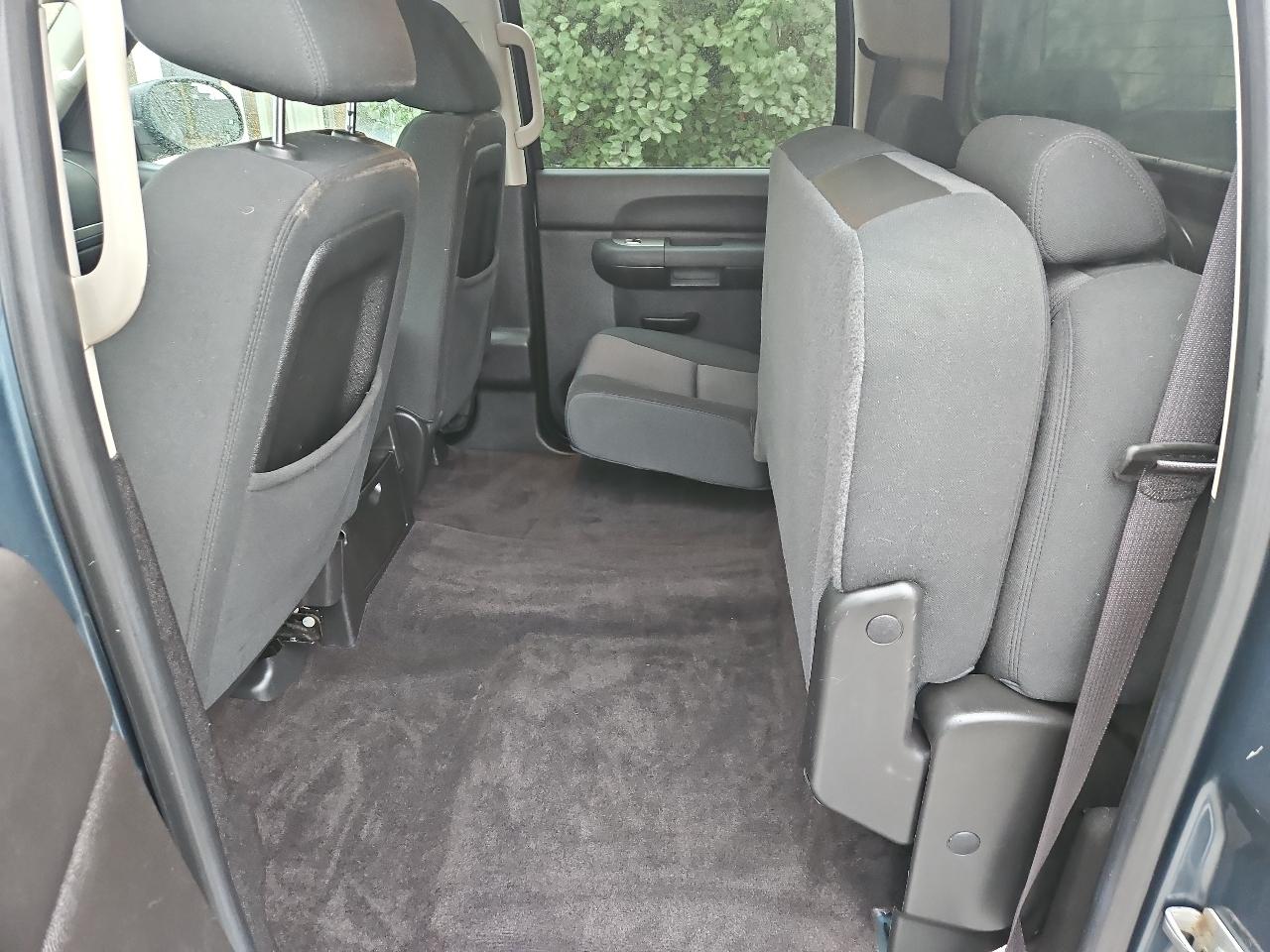 Chevrolet Silverado 1500 4WD Crew Cab 143.5" LT 2012