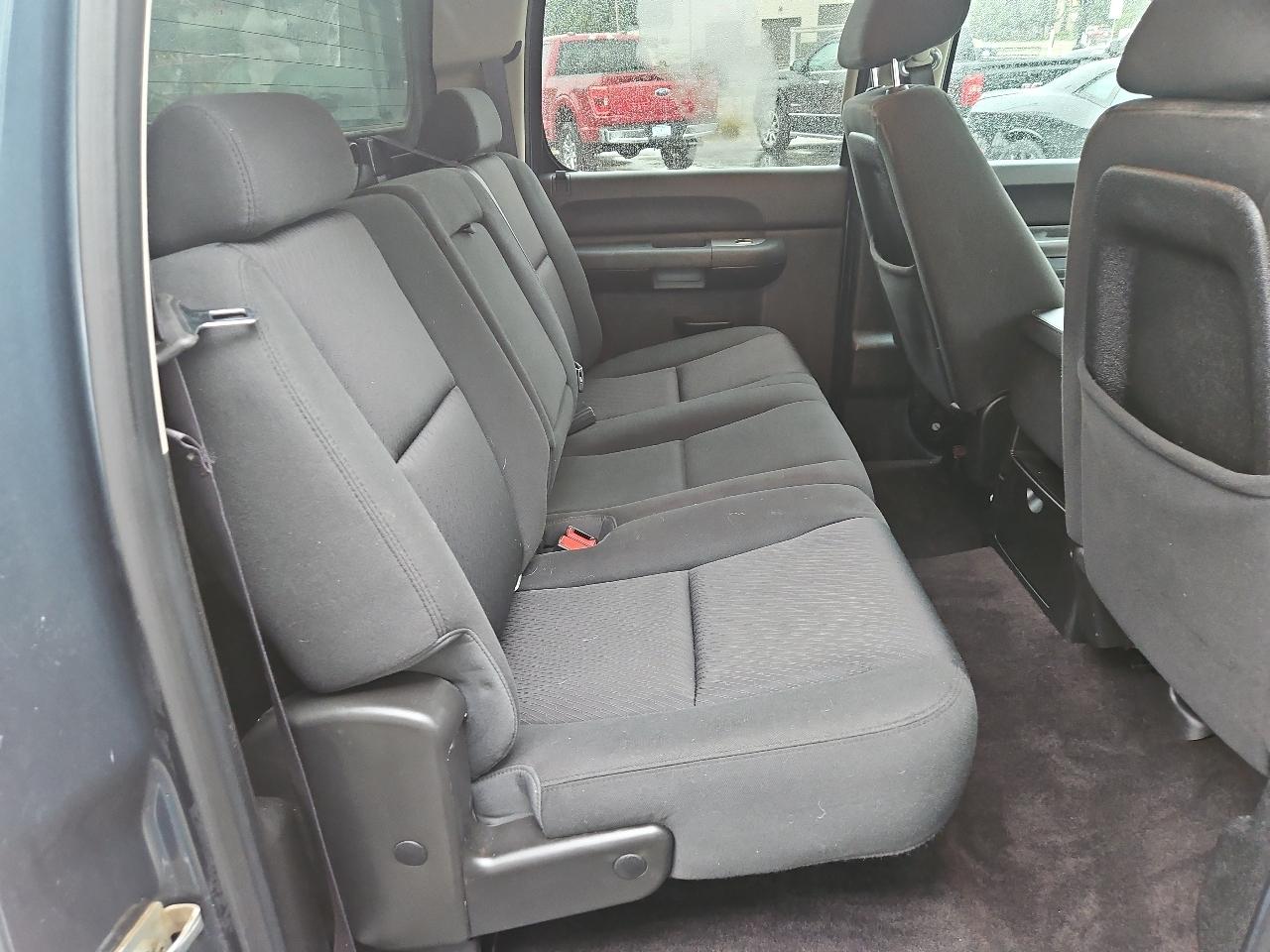 Chevrolet Silverado 1500 4WD Crew Cab 143.5" LT 2012