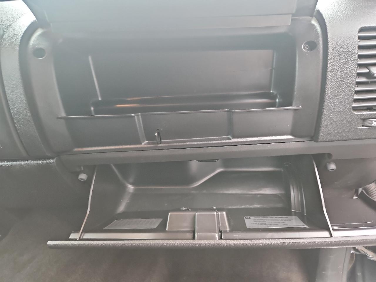 Chevrolet Silverado 1500 4WD Crew Cab 143.5" LT 2012
