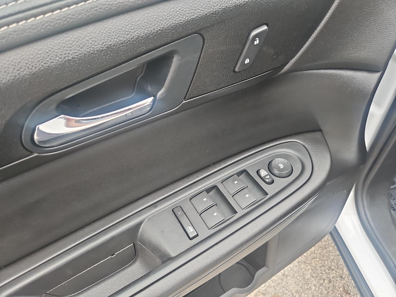 Chevrolet Traverse AWD 4dr LT w/1LT 2016