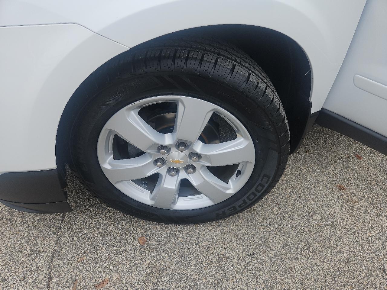 Chevrolet Traverse AWD 4dr LT w/1LT 2016