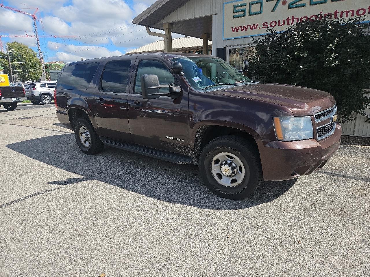 Chevrolet Suburban 4WD 4dr 2500 Commercial 2011