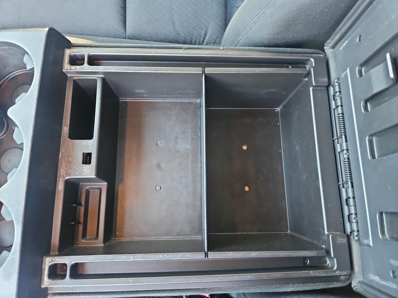 Chevrolet Suburban 4WD 4dr 2500 Commercial 2011