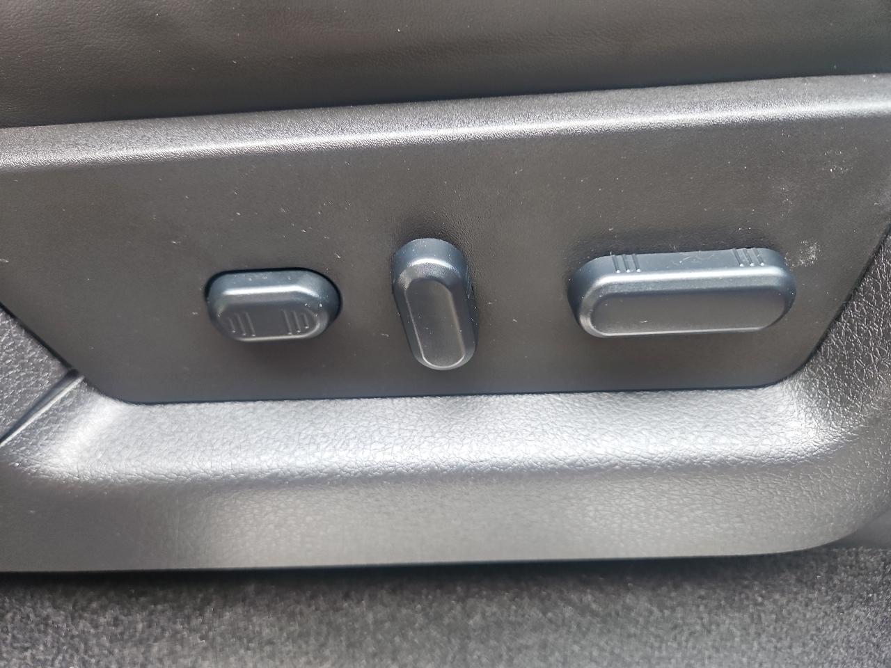 Ford F-150 4WD SuperCrew 145" Platinum 2014