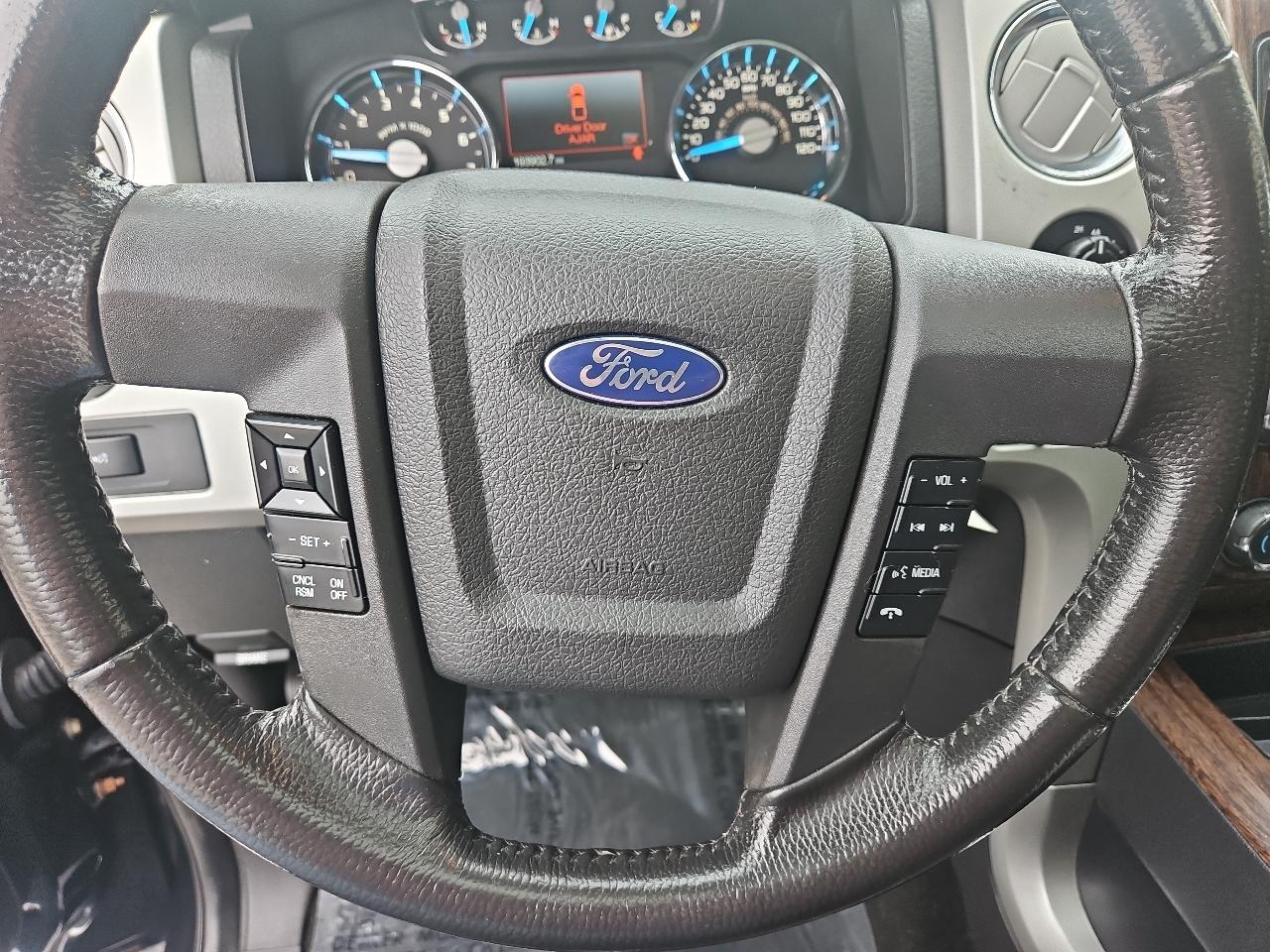 Ford F-150 4WD SuperCab 133" Lariat 2013