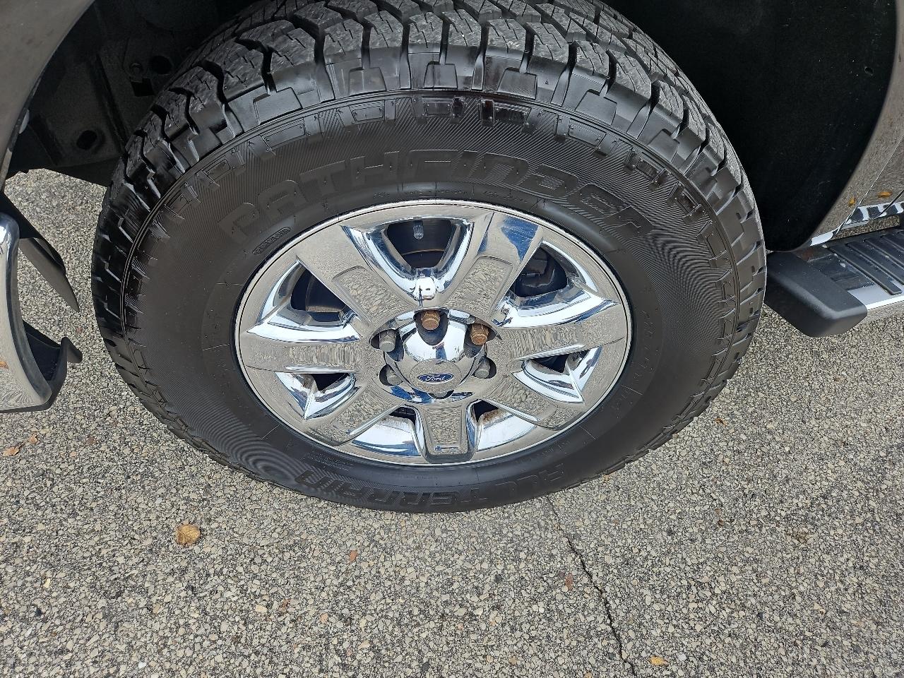 Ford F-150 4WD SuperCab 133" Lariat 2013