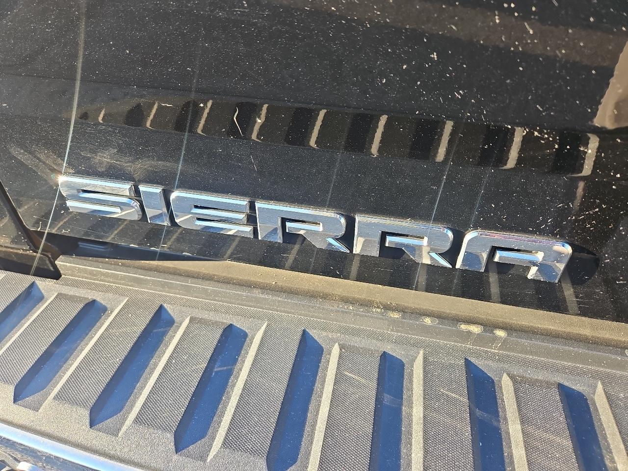 GMC Sierra 1500 4WD Crew Cab 153.0" SLT 2016