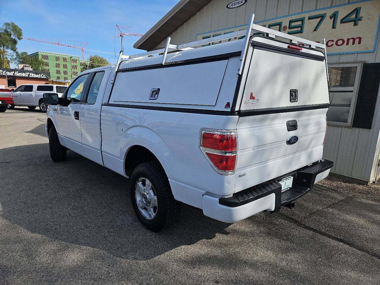 Ford F-150 4WD Reg Cab 126" STX 2014