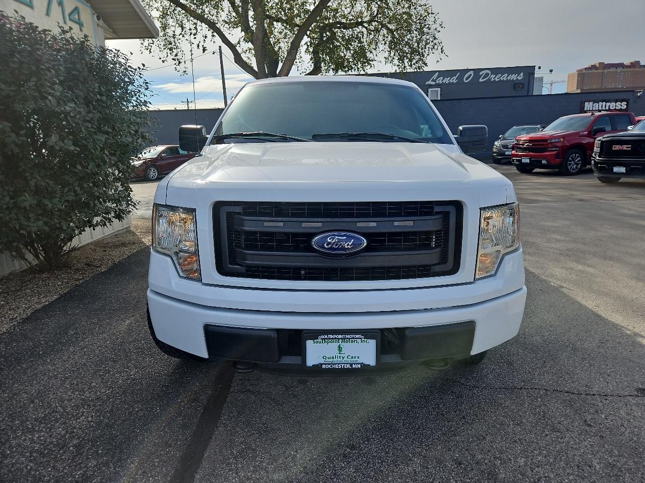 Ford F-150 4WD Reg Cab 126" STX 2014