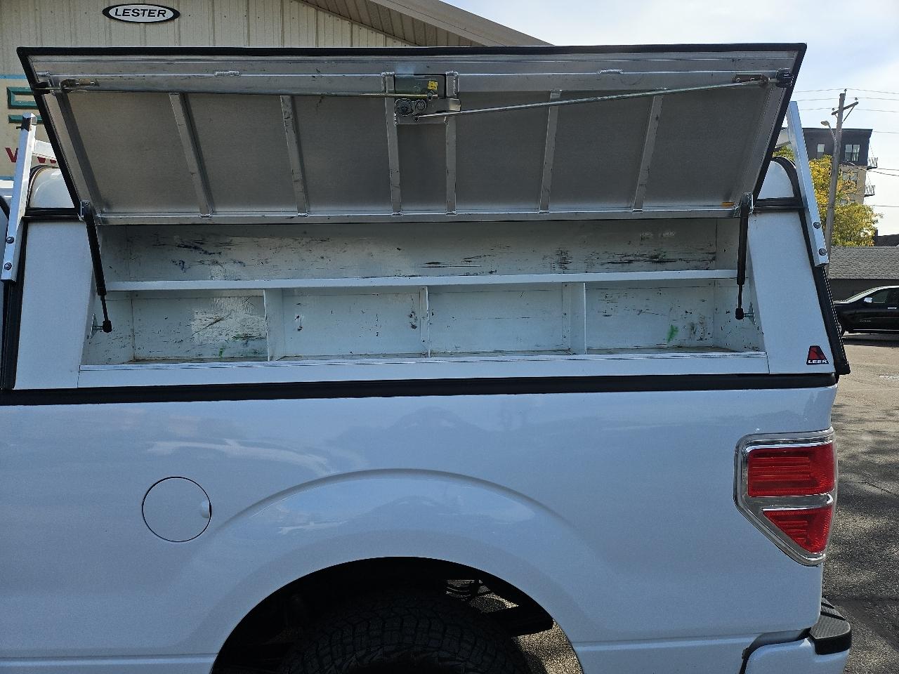 Ford F-150 4WD Reg Cab 126" STX 2014
