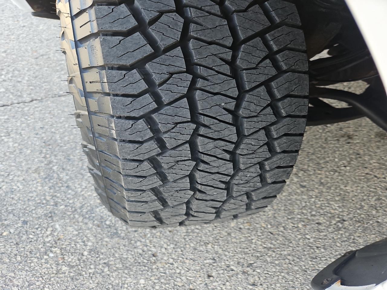 Ford F-150 4WD Reg Cab 126" STX 2014