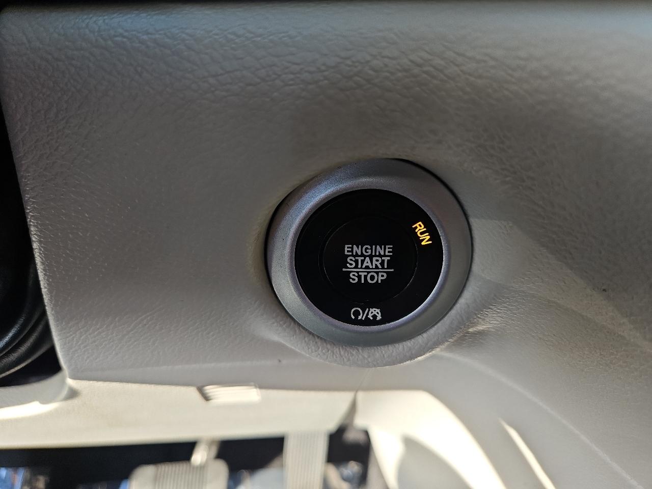 Chrysler Pacifica Touring-L FWD 2017