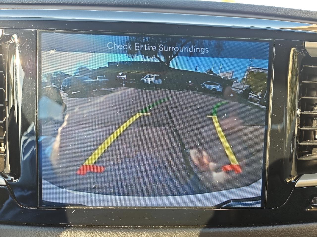 Chrysler Pacifica Touring-L FWD 2017