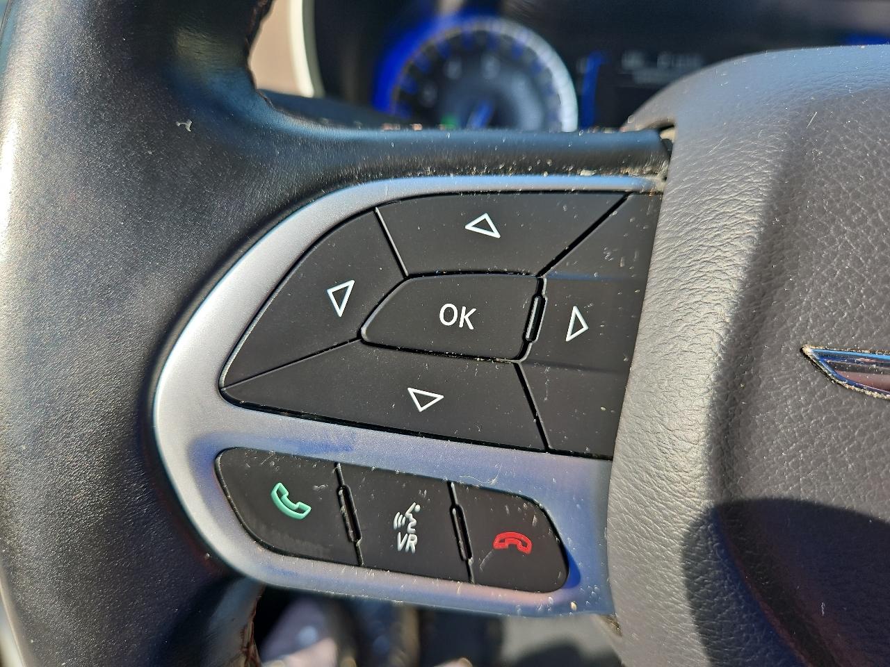 Chrysler Pacifica Touring-L FWD 2017
