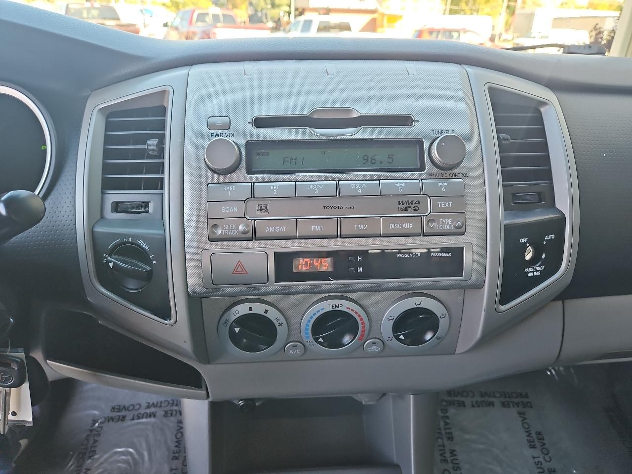 Toyota Tacoma 4WD Access I4 AT (Natl) 2011