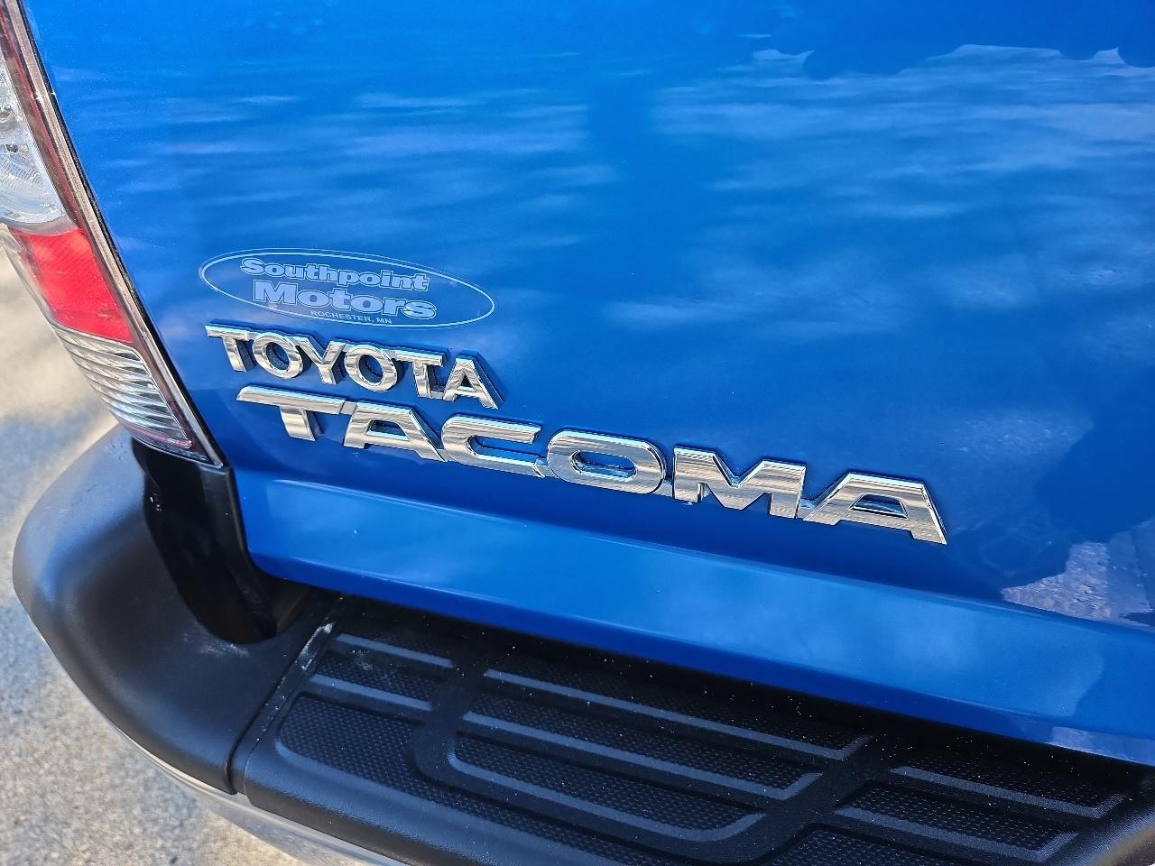 Toyota Tacoma 4WD Access I4 AT (Natl) 2011