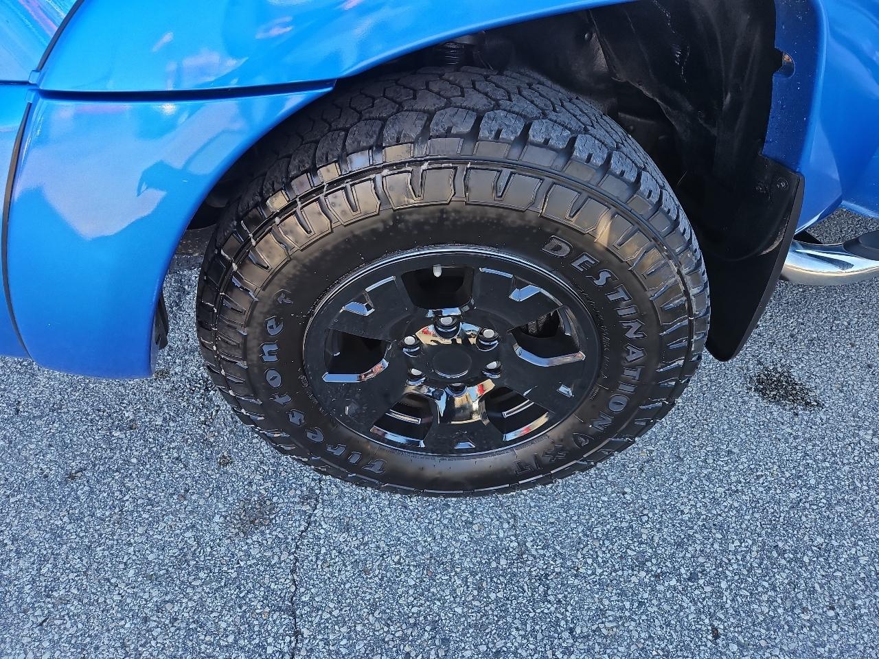 Toyota Tacoma 4WD Access I4 AT (Natl) 2011