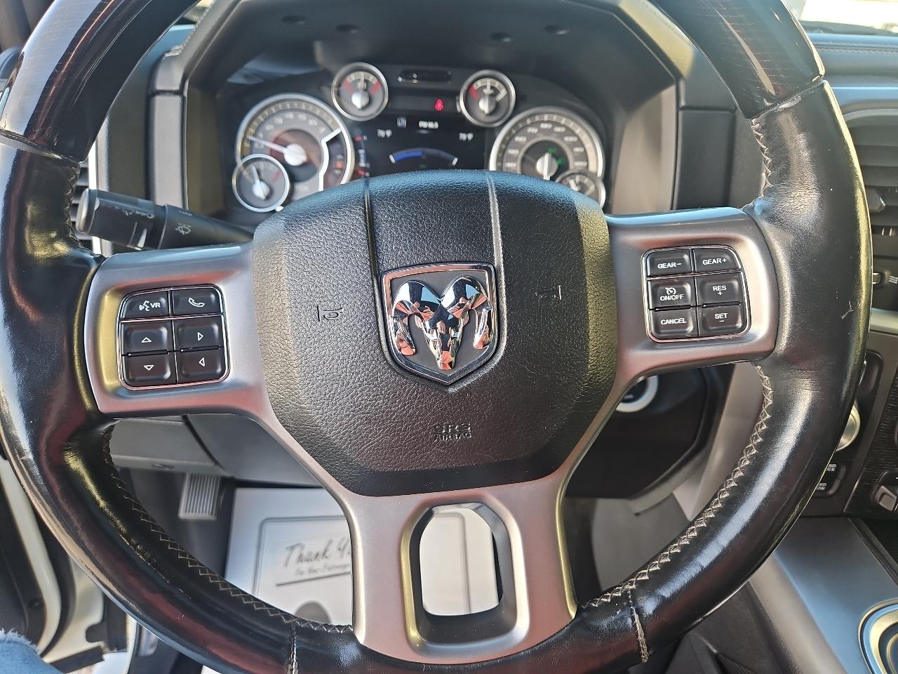 RAM 1500 4WD Crew Cab 140.5" Longhorn Limited 2016