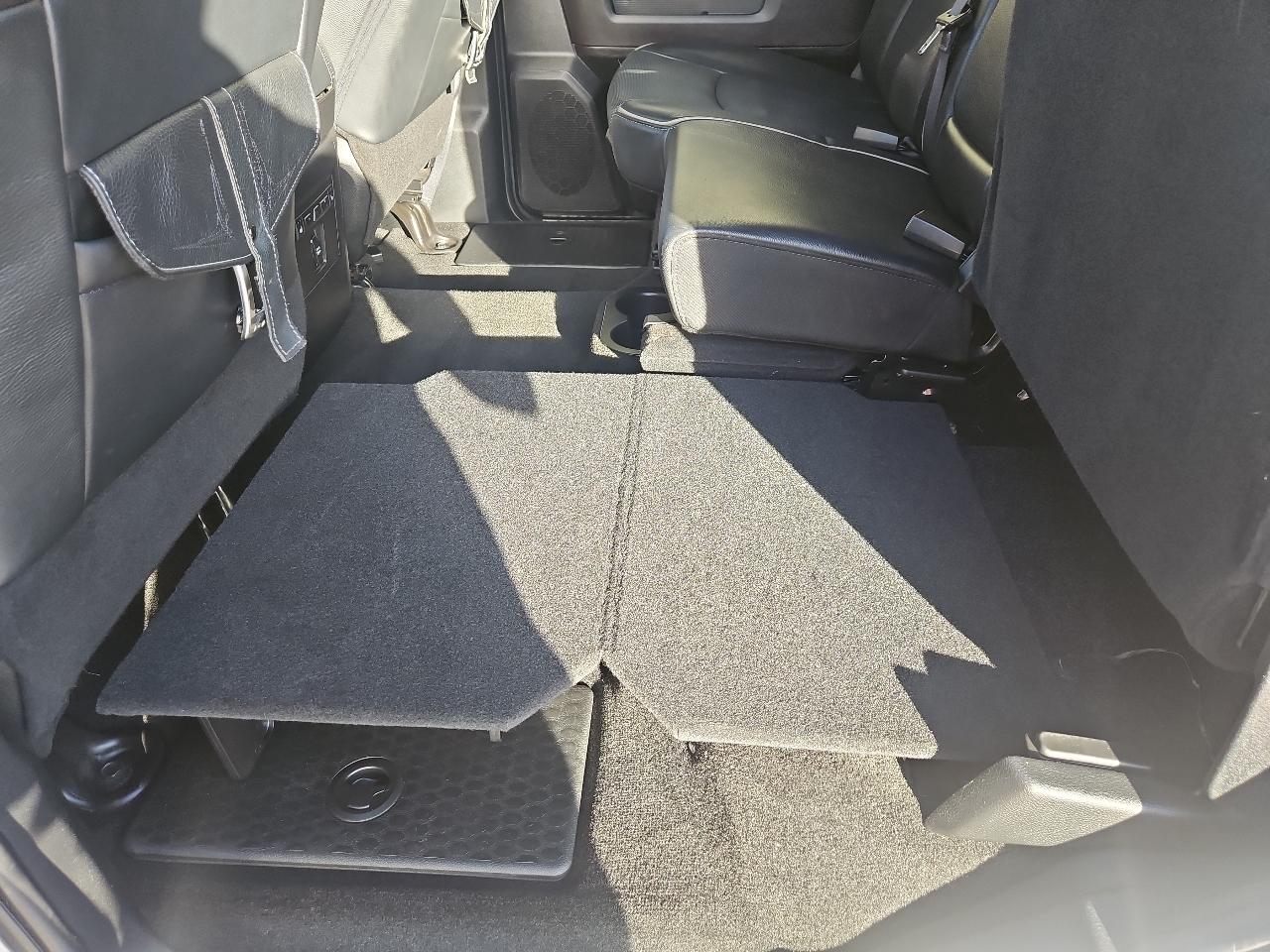 RAM 1500 4WD Crew Cab 140.5" Longhorn Limited 2016