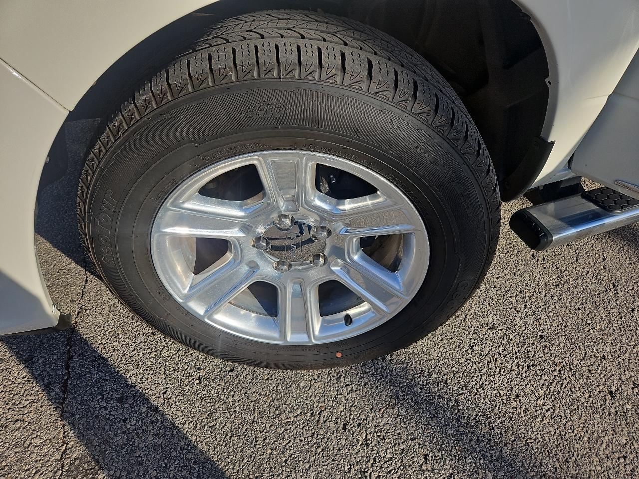 RAM 1500 4WD Crew Cab 140.5" Longhorn Limited 2016