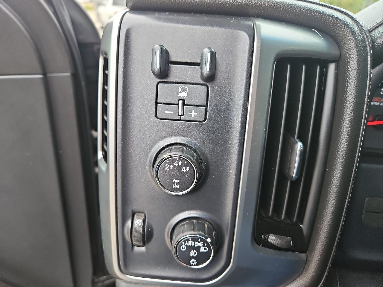 Chevrolet Silverado 2500HD 4WD Crew Cab 153.7" LTZ 2016