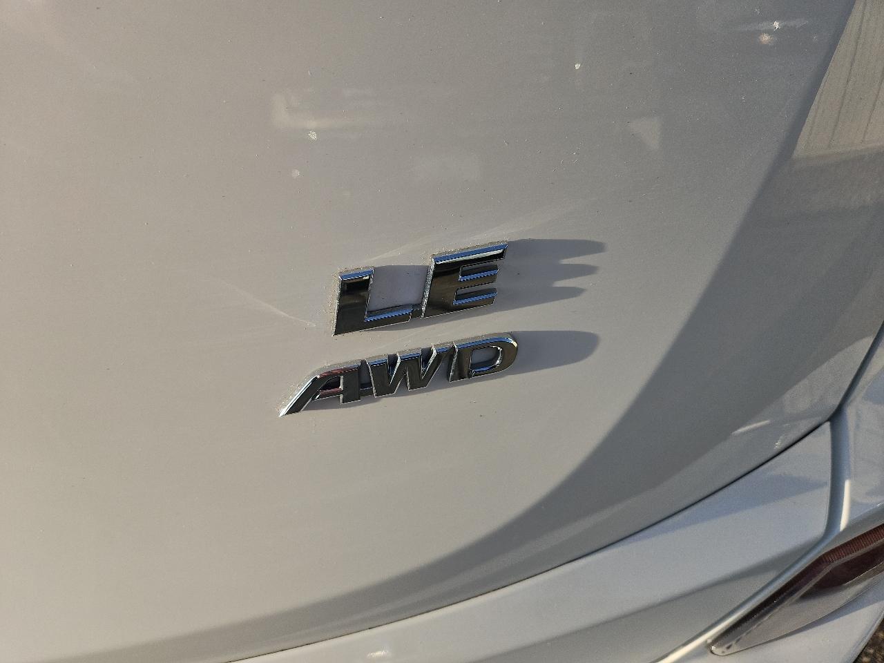 Toyota RAV4 LE AWD (Natl) 2018