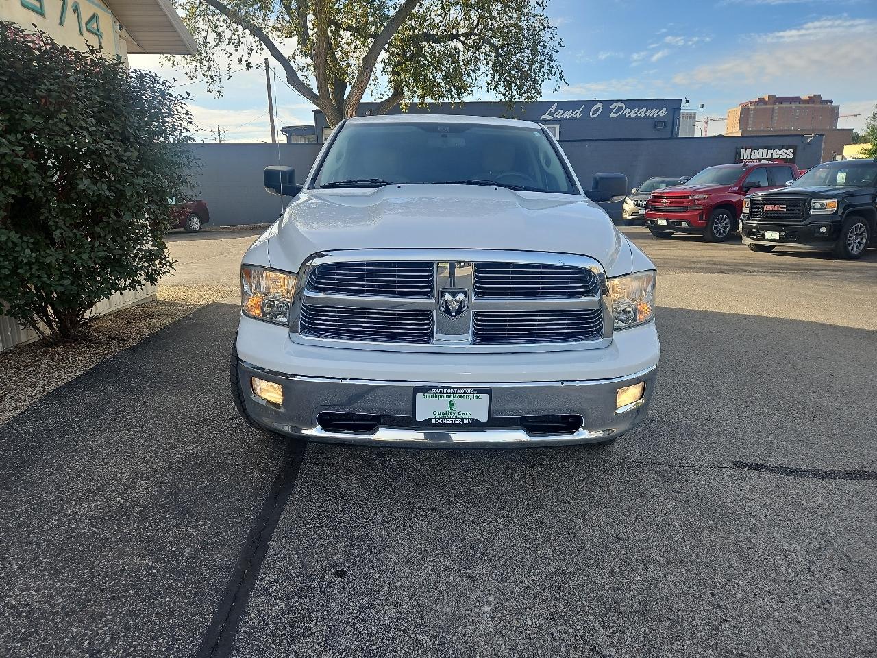 RAM 1500 4WD Crew Cab 140.5" Lone Star 2012