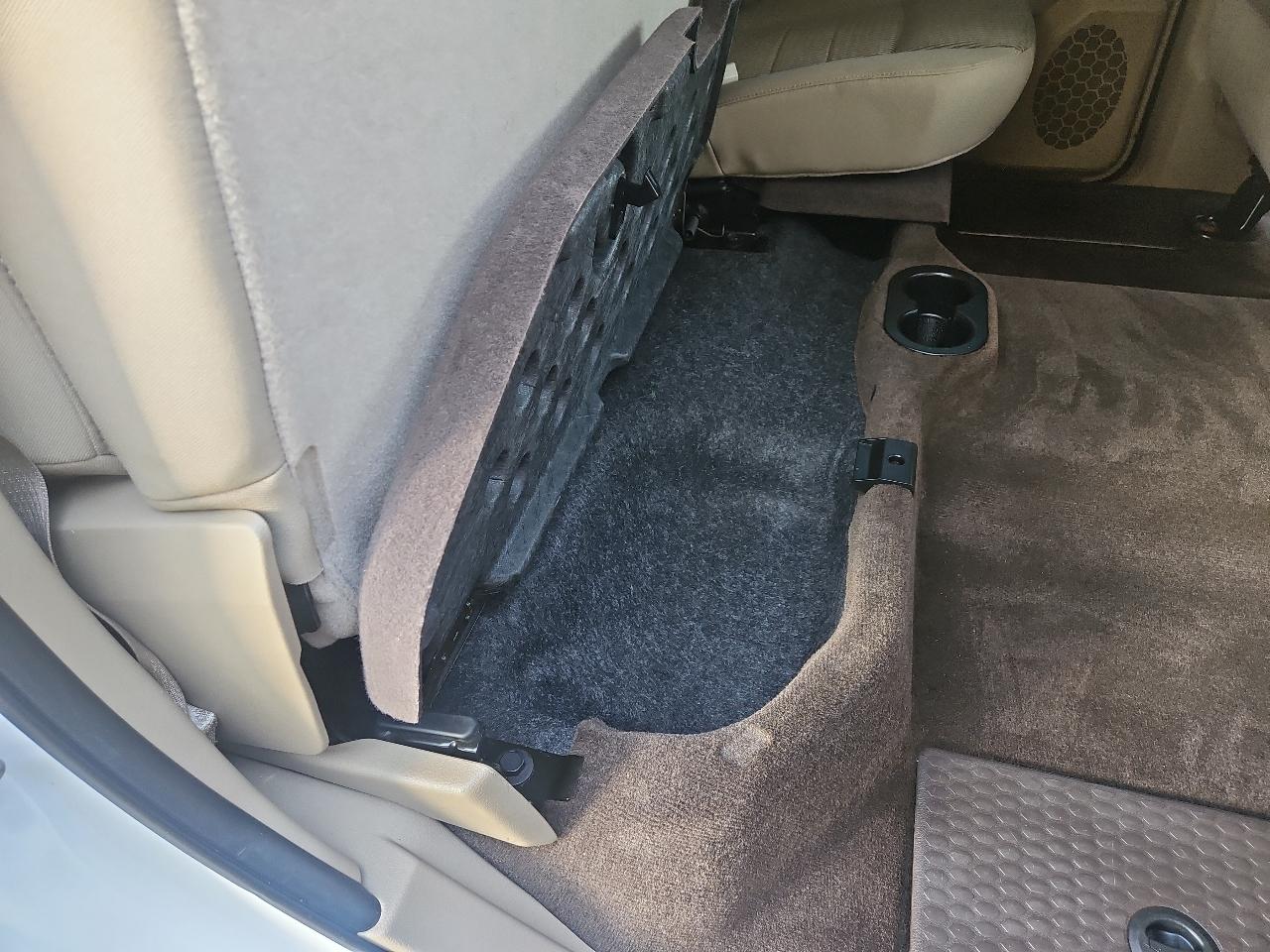 RAM 1500 4WD Crew Cab 140.5" Lone Star 2012