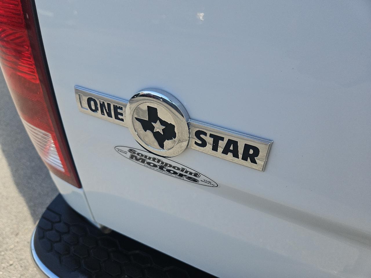RAM 1500 4WD Crew Cab 140.5" Lone Star 2012
