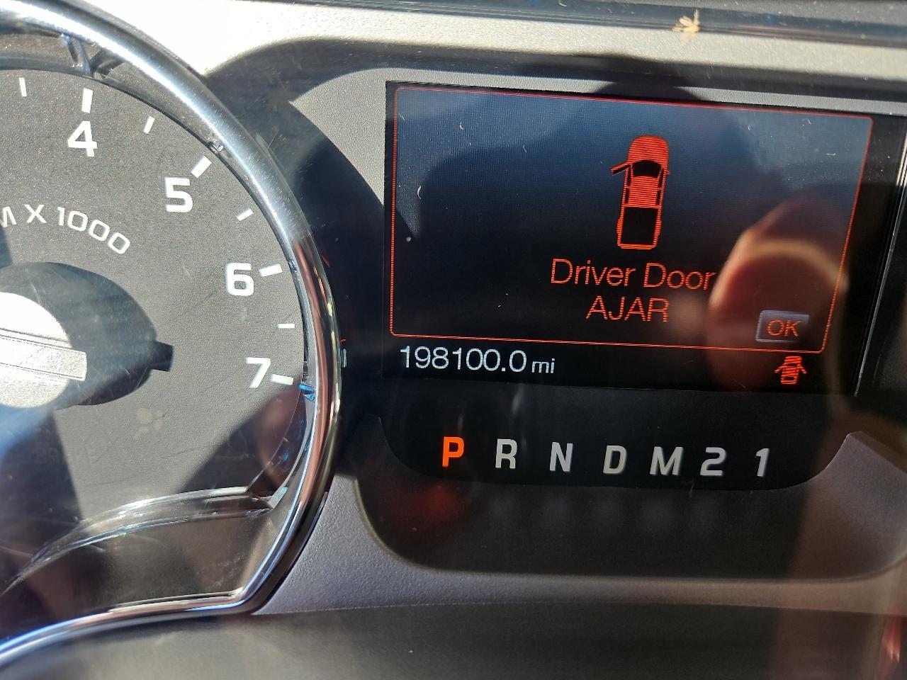 Ford F-150 4WD SuperCrew 145" Platinum 2013