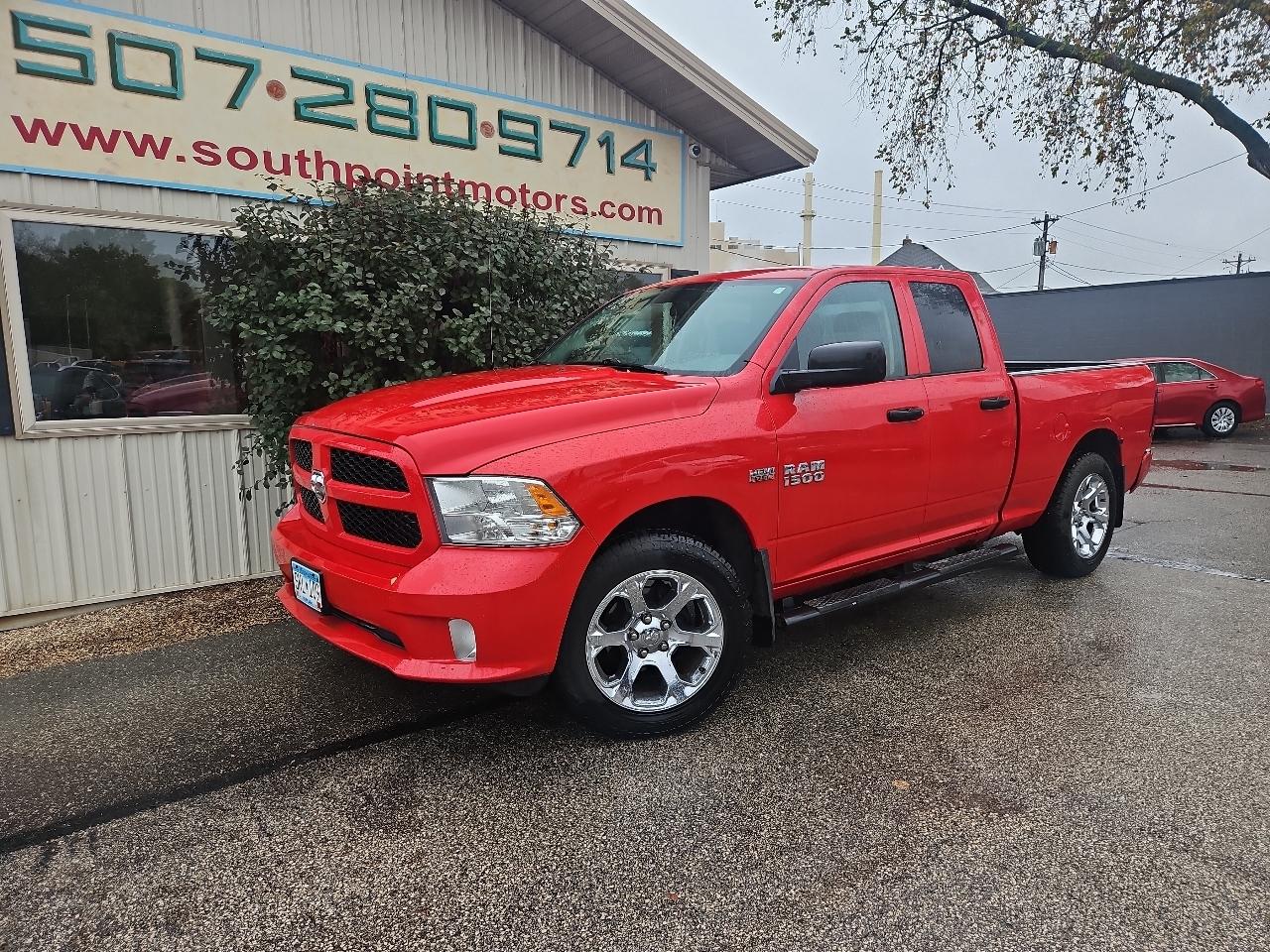 RAM 1500 4WD Quad Cab 140.5" Express 2015