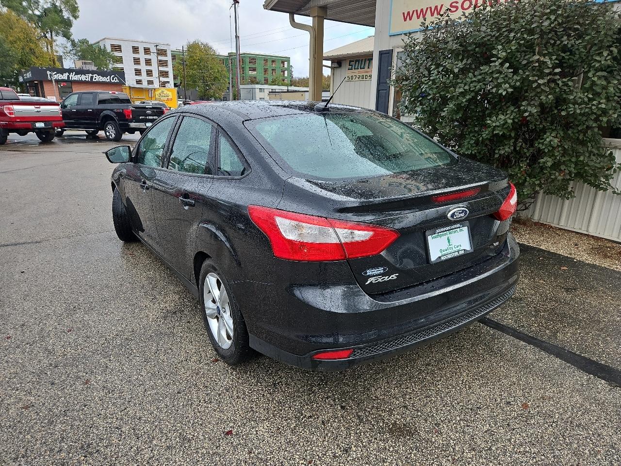 Ford Focus 4dr Sdn SE 2014