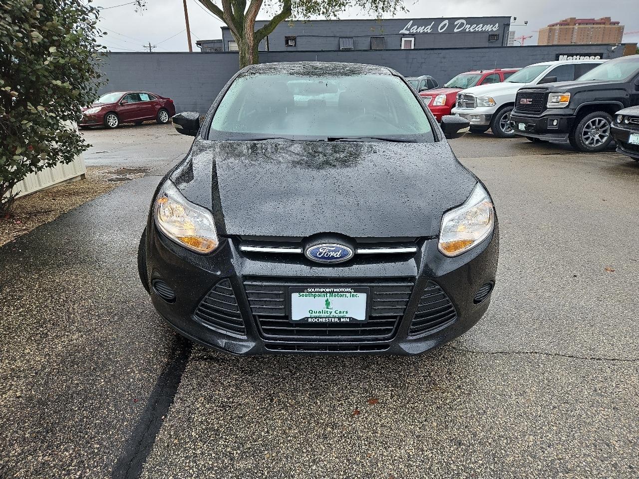 Ford Focus 4dr Sdn SE 2014