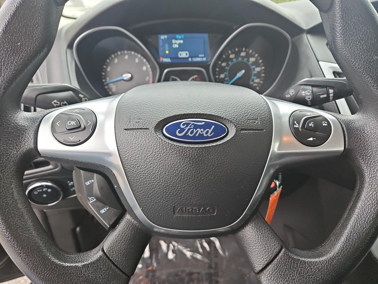 Ford Focus 4dr Sdn SE 2014