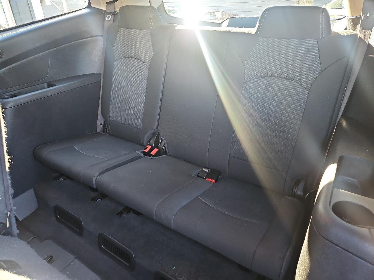 Chevrolet Traverse AWD 4dr LT w/1LT 2015