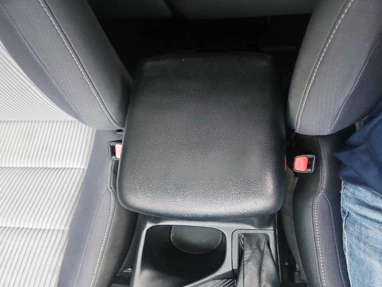 Toyota RAV4 FWD 4dr XLE (Natl) 2014