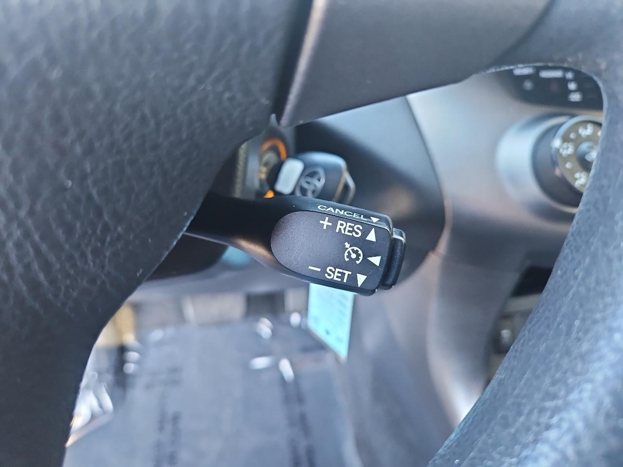 Toyota RAV4 4WD 4dr 4-cyl 4-Spd AT Sport (Natl) 2011