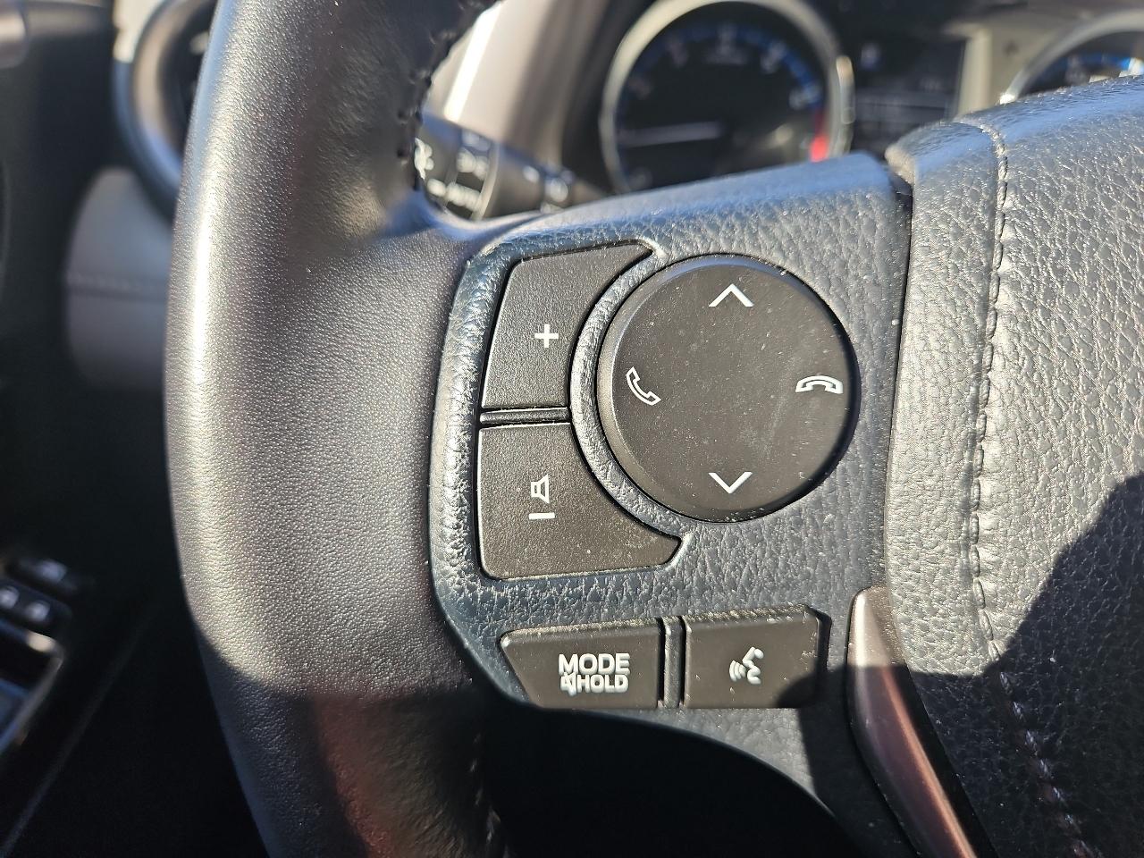 Toyota RAV4 AWD 4dr Limited (Natl) 2016