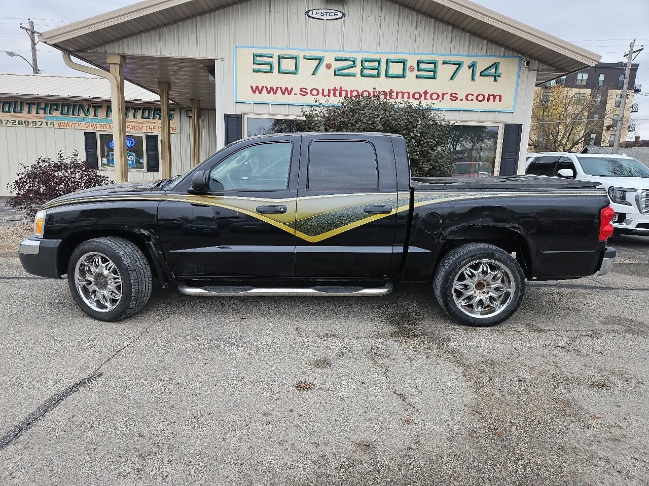 Dodge Dakota 4dr Quad Cab 131" WB 4WD SLT 2005