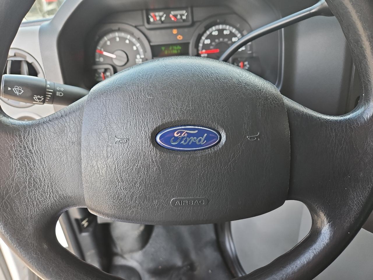 Ford Econoline Cargo Van E-250 Recreational 2012