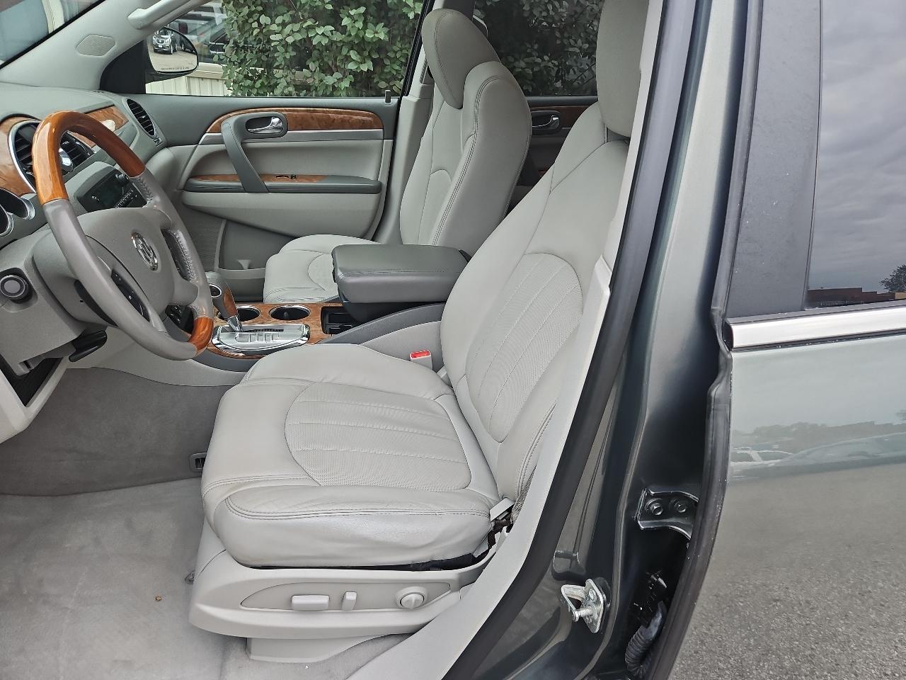 Buick Enclave CXL-1 FWD 2011