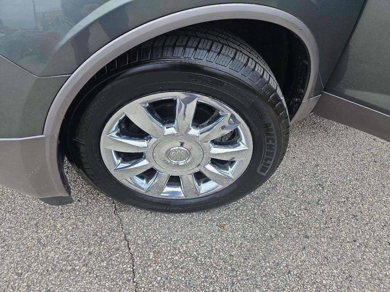 Buick Enclave CXL-1 FWD 2011