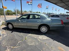 2005 Lincoln Town Car 